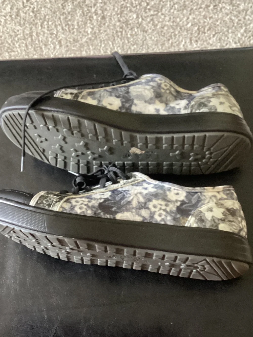Alegria Women’s Black & White Floral Canvas Sneakers